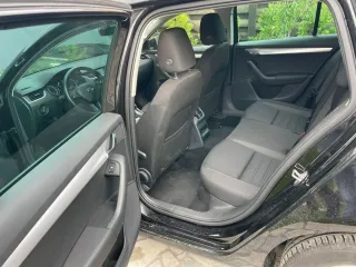 Škoda Octavia Combi 1.6 TDI DSG 2018 – fotografia 28