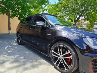 Volkswagen Golf 2.0 TDI DSG 2016 – fotografia 3