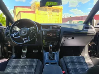 Volkswagen Golf 2.0 TDI DSG 2016 – fotografia 31