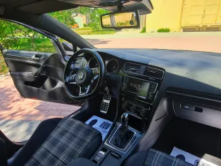 Volkswagen Golf 2.0 TDI DSG 2016 – fotografia 33