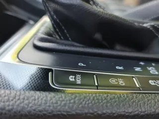 Volkswagen Golf 2.0 TDI DSG 2016 – fotografia 44