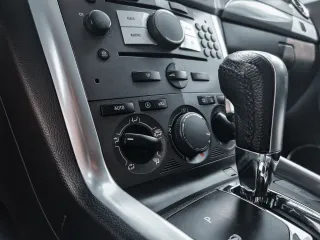 Opel Antara 2.2 Ecotec AWD 2011 – fotografia 22