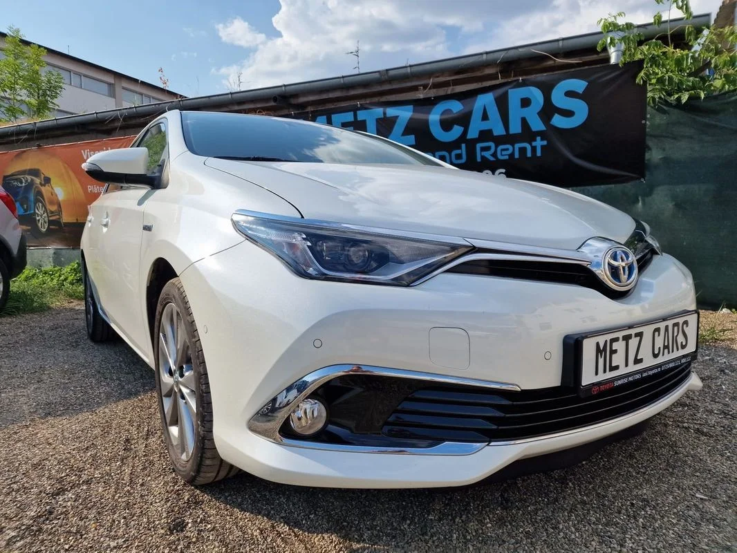 Toyota Auris 1.8 Vvt I Hybrid Automatik 2015