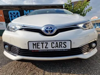 Toyota Auris 1.8 Vvt I Hybrid Automatik 2015 – fotografia 2
