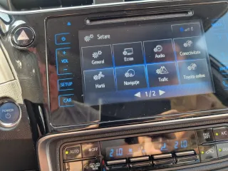 Toyota Auris 1.8 Vvt I Hybrid Automatik 2015 – fotografia 12
