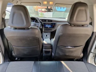 Toyota Auris 1.8 Vvt I Hybrid Automatik 2015 – fotografia 28