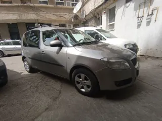 Škoda Roomster 1.2 12v Htp 2008 – fotografia 2
