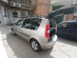 Škoda Roomster 1.2 12v Htp 2008 – fotografia 5