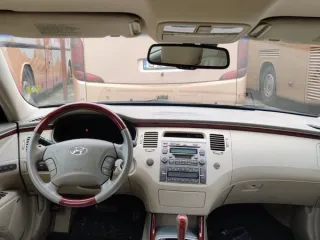 Hyundai Grandeur 3.3 V6 2007 – fotografia 9