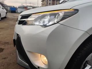 Toyota RAV 4 2.2 D 4d 2013 – fotografia 4