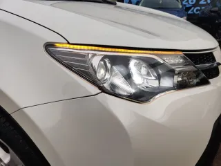 Toyota RAV 4 2.2 D 4d 2013 – fotografia 5