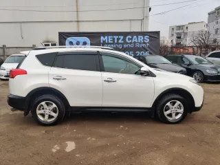 Toyota RAV 4 2.2 D 4d 2013 – fotografia 8