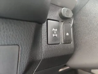 Toyota RAV 4 2.2 D 4d 2013 – fotografia 16