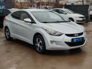 Hyundai Elantra 1.6 Mpi 2013 – fotografia 2