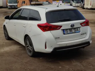 Toyota Auris 1.8 L Vvt I Ts Hybrid 2015 – fotografia 5