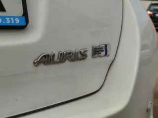 Toyota Auris 1.8 L Vvt I Ts Hybrid 2015 – fotografia 8