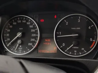 BMW Seria 3 320d Cabriolet 2010 – fotografia 10