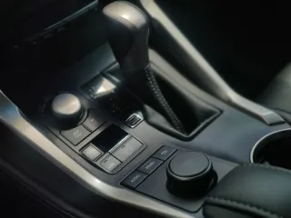 Lexus Seria NX 2015 – fotografia 14