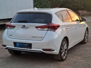 Toyota Auris 1.8 Vvt I Hybrid Automatik Comfort 2015 – fotografia 5
