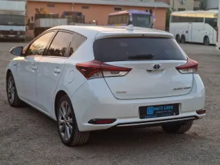 Toyota Auris 1.8 Vvt I Hybrid Automatik Comfort 2015 – fotografia 8