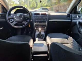 Škoda Octavia 1 9tdi Trend 2009 – fotografia 7