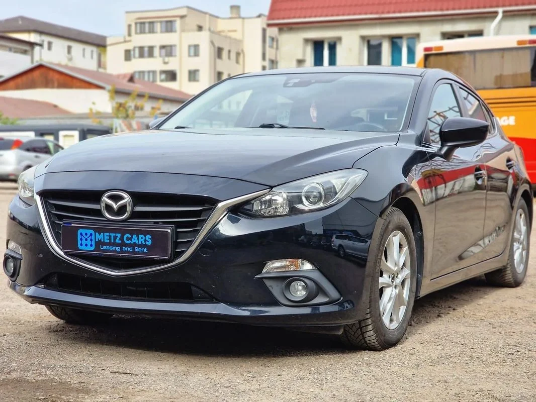 Mazda 3 SKYACTIV G 120 Center Line 2015