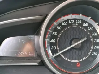 Mazda 3 SKYACTIV G 120 Center Line 2015 – fotografia 11