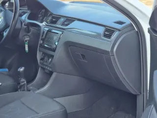 Škoda Rapid 1.0 TSI Clever 2018 – fotografia 12