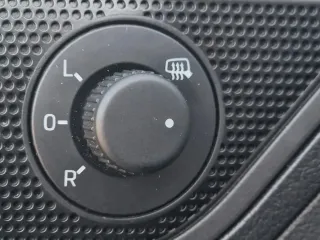 Škoda Rapid 1.0 TSI Clever 2018 – fotografia 16