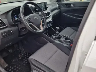 Hyundai Tucson 1.6 Gdi 2wd 6mt Style 2019 – fotografia 9
