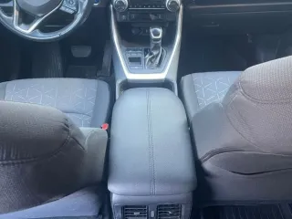 Toyota RAV 4 2.5 4x2 Hybrid Comfort 2020 – fotografia 13