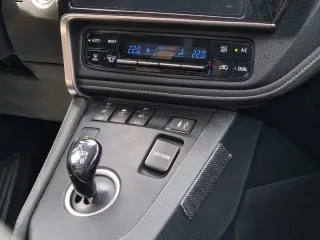 Toyota Auris 2018 – fotografia 15