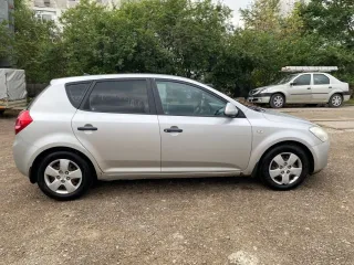 Kia Ceed Cee D 1.4 Gsl City 2009 – fotografia 7