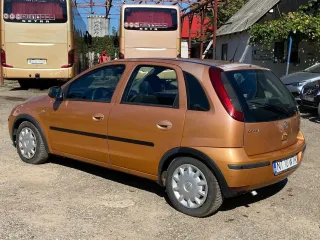 Opel Corsa 2004 – fotografia 3