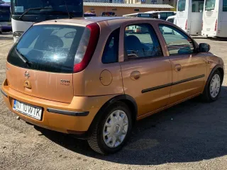 Opel Corsa 2004 – fotografia 5
