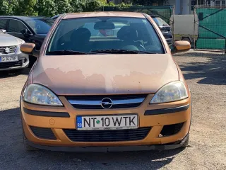 Opel Corsa 2004 – fotografia 9