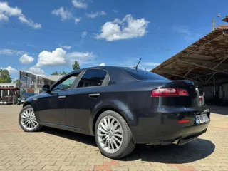 Alfa Romeo 159 2010 – fotografia 4