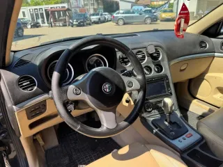 Alfa Romeo 159 2010 – fotografia 7