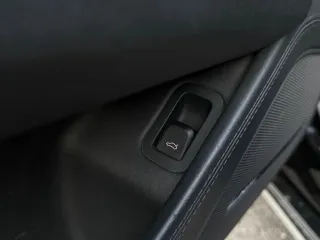 Audi A8 L 3.0 TDI QUATTRO Tip 2011 – fotografia 31