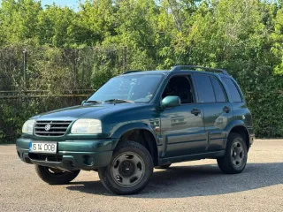 Suzuki Grand Vitara 2 0i 2003 – fotografia 2