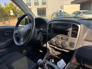 Suzuki Grand Vitara 2 0i 2003 – fotografia 9