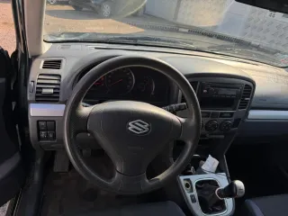 Suzuki Grand Vitara 2 0i 2003 – fotografia 10