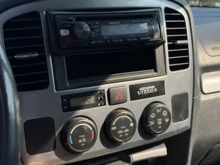 Suzuki Grand Vitara 2 0i 2003 – fotografia 13