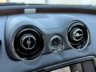 Jaguar XJ 30d Premium Luxury 2016 – fotografia 14