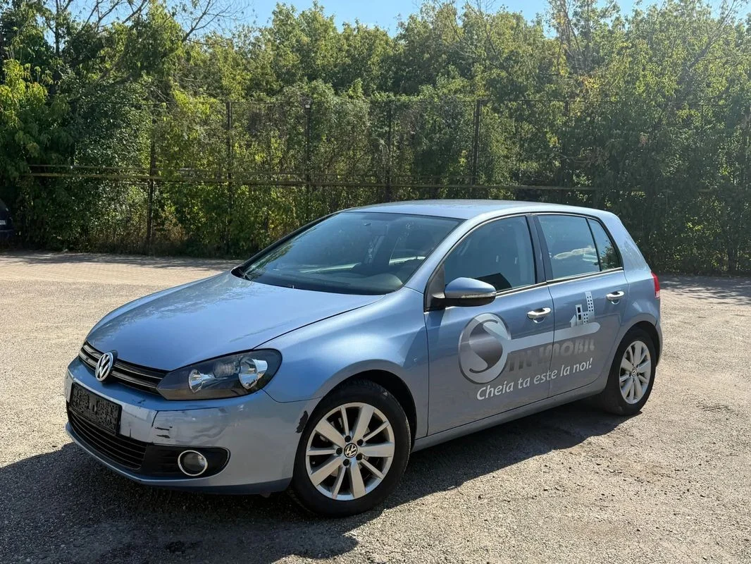 Volkswagen Golf 1.6 TDI BLUEMOTION Technology DPF Comfortline 2011