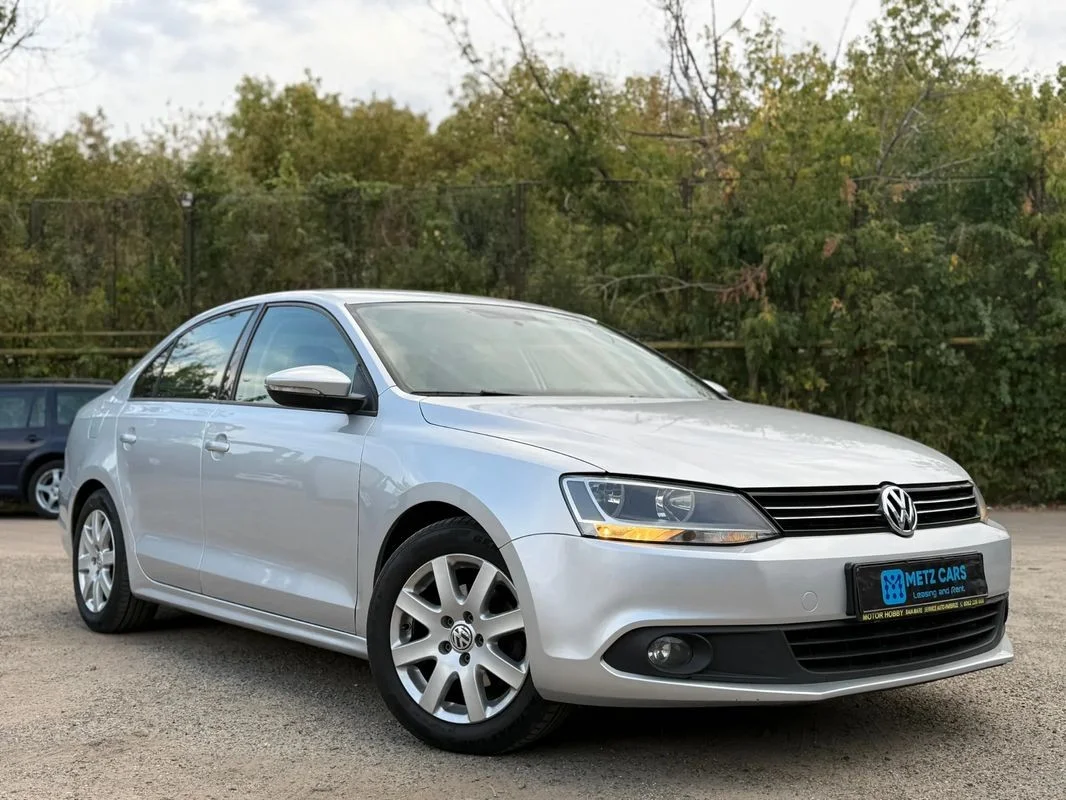 Volkswagen Jetta 1.2 TSI Trendline 2012