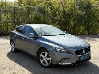 Volvo V40 D2 Drive Aut Kinetic 2016 – fotografia 1