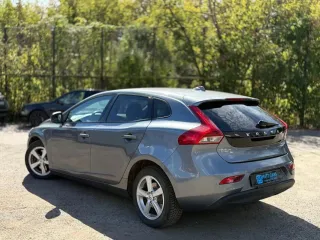 Volvo V40 D2 Drive Aut Kinetic 2016 – fotografia 3