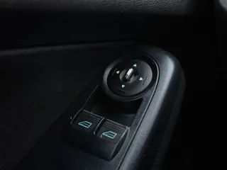 Ford Fiesta 1 25i Trend 2014 – fotografia 11