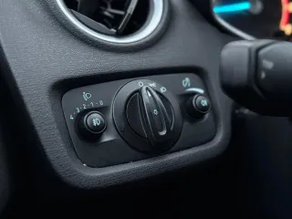 Ford Fiesta 1 25i Trend 2014 – fotografia 12